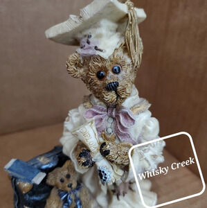 🐻🎓 Boyds Bears Retired "Bailey The Graduate" Figurine